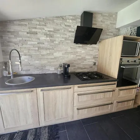 Feriehus Town Center Keroussel House - 6 People - 2 Bedrooms - Swimming Pool Charleville-Mézières